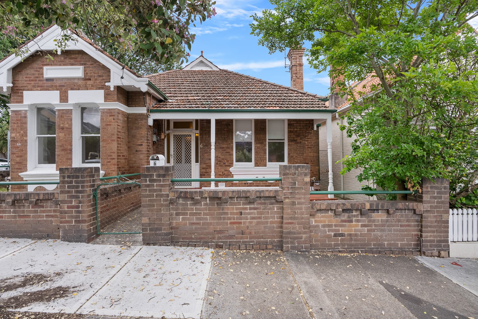 Charming 2-Bedroom Solid Brick Home in Prime Petersham Location!