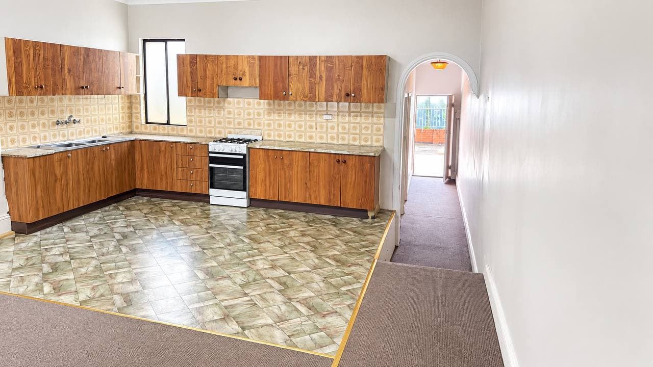 Original Style Three-Bedroom Unit Above the Shops